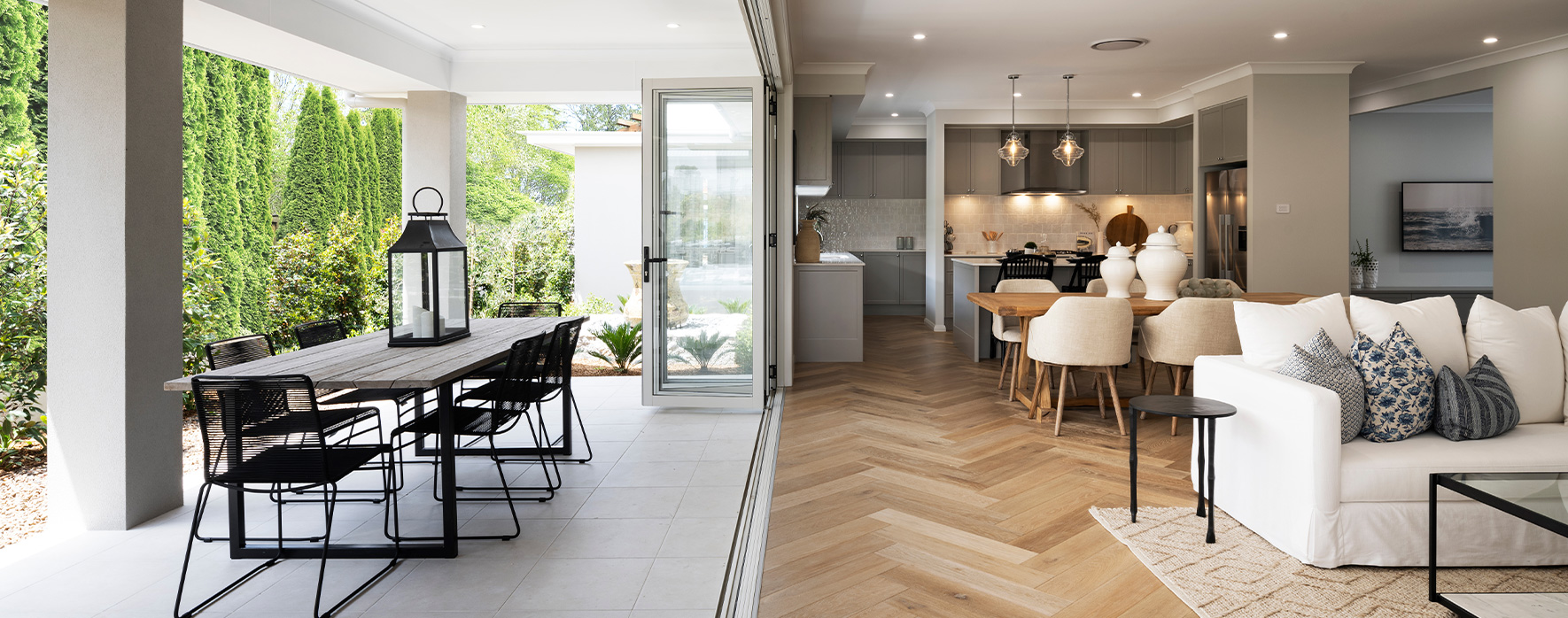 carrington-promenade-34-single-storey-display-house-living
