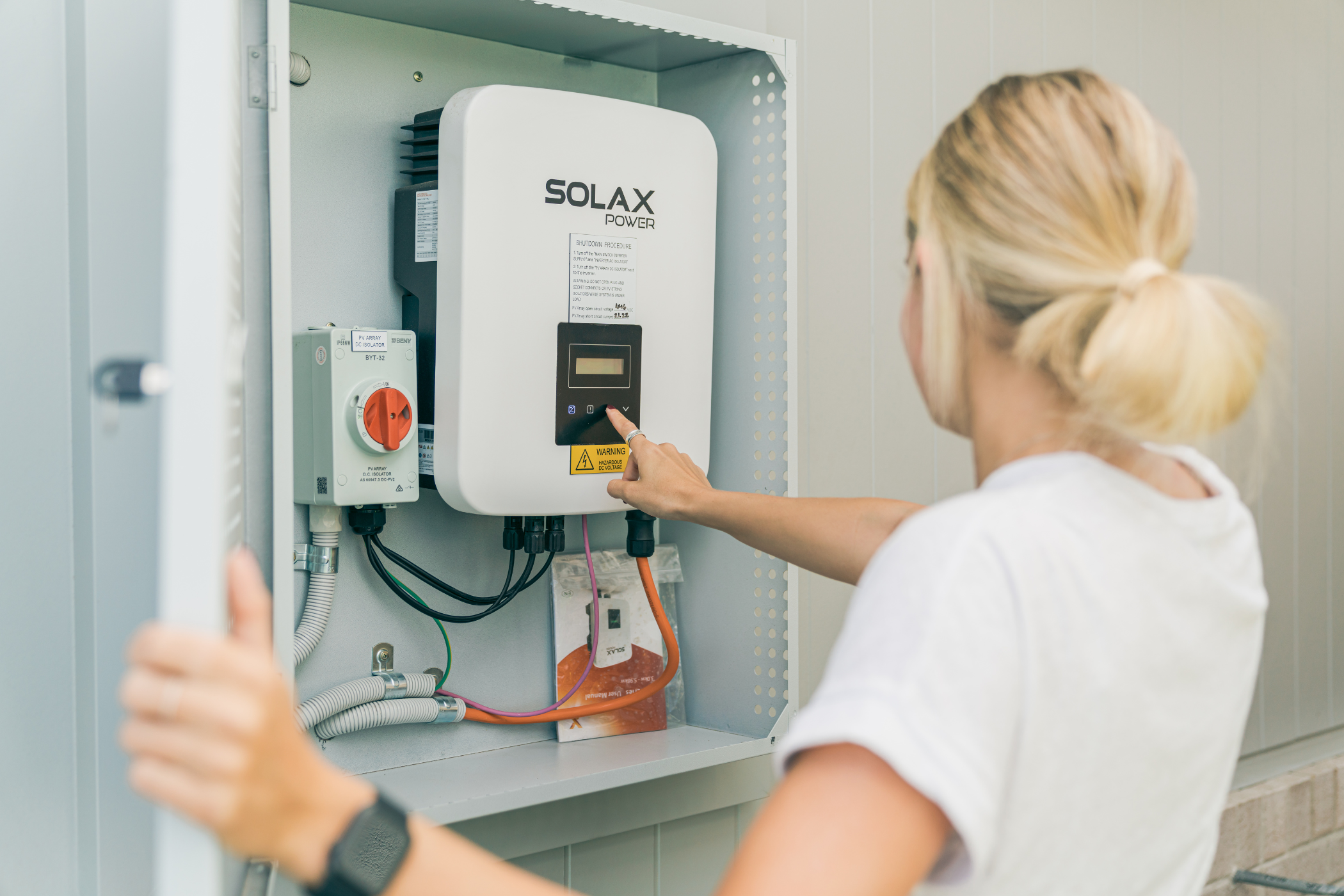 the-benefits-of-solar-energy-and-battery-storage