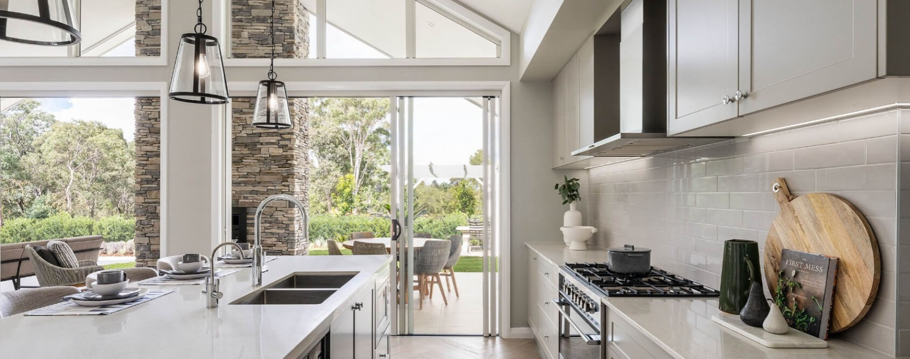 barrington-46-acreage-house-design-kitchen
