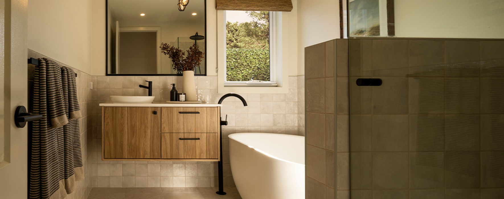 brighton-35-double-storey-house-design-bathroom