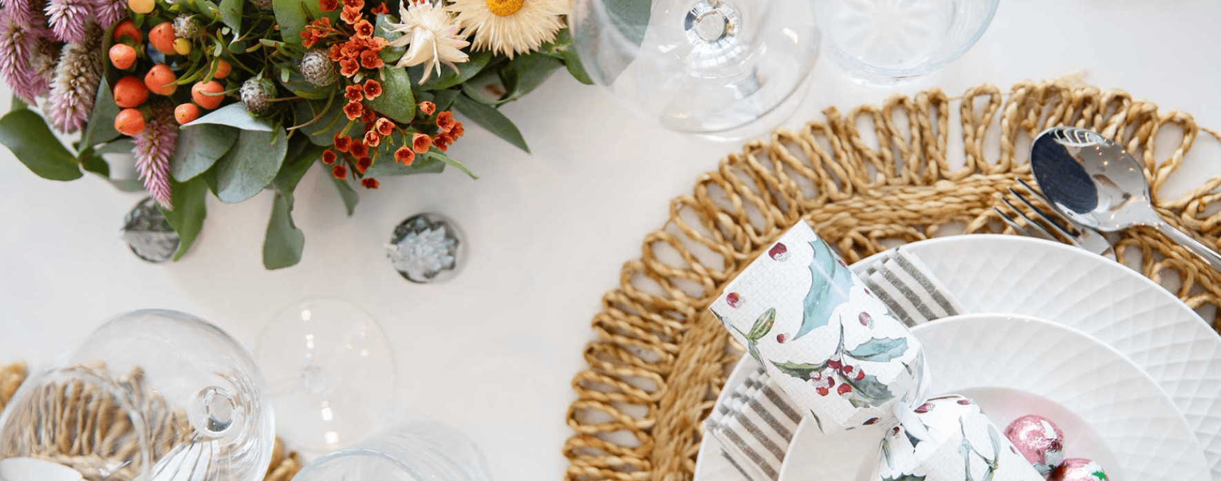 holiday-decorating-for-the-festive-season-1690x672.png holiday-decorating-for-the-festive-season-1690x672.png