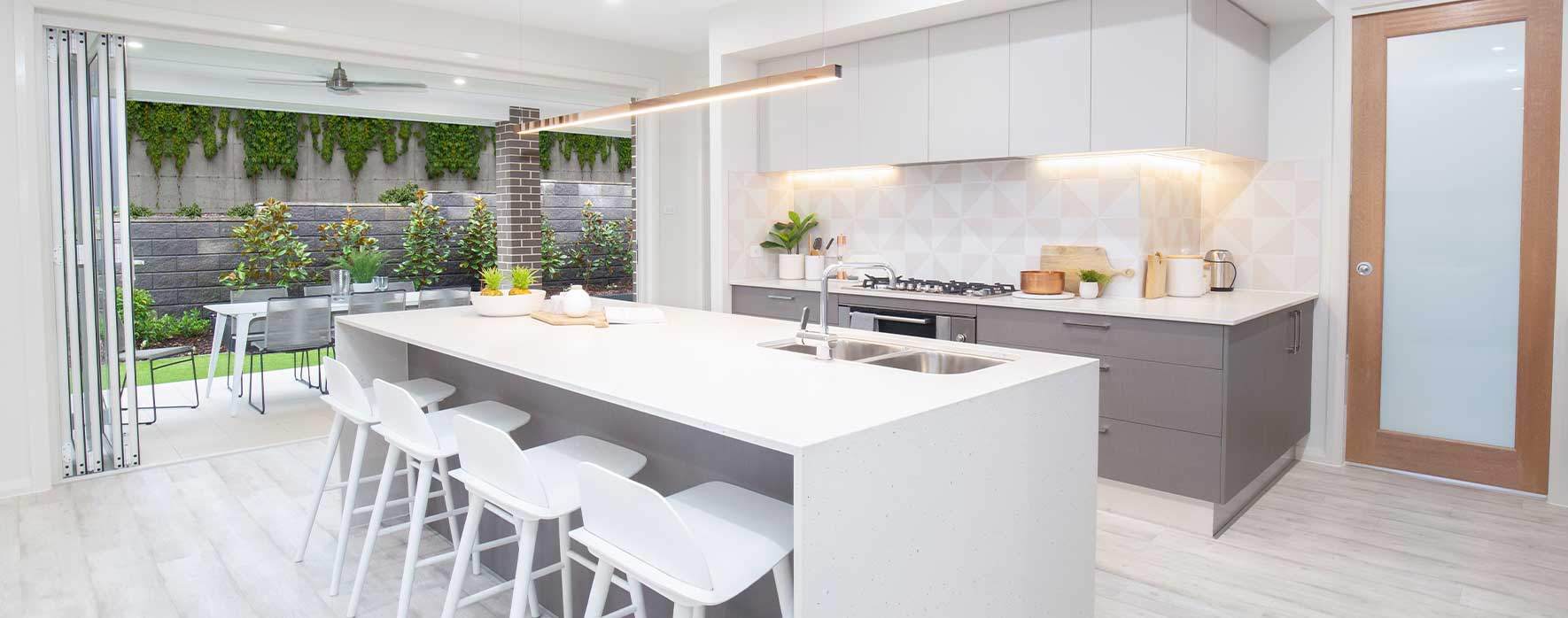 single-storey-house-design-kitchen-outdoor-living